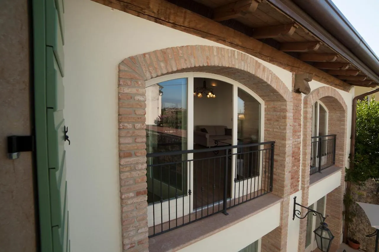 Agriturismo Corte Rondinella Verona 0*,