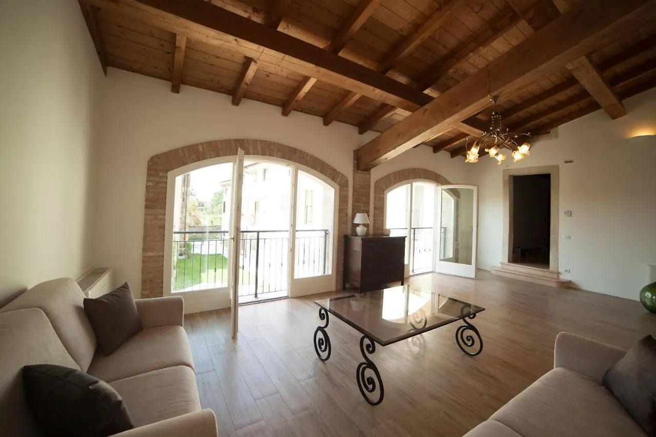Agriturismo Corte Rondinella Verona Çiftlik konaklama